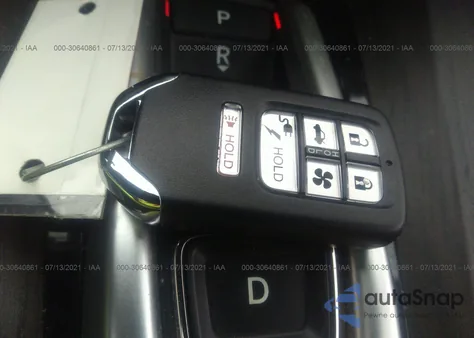 2018 Honda Clarity Plug-In Hybrid Touring из США, поврежденный, VIN JHMZC5F39JC017939